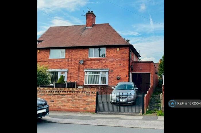 3 Bedroom Semi-Detached House To Rent In Ambleside Road, Nottingham, NG8