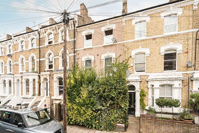 1 Bedroom Flat To Rent In Ferndale Road, Clapham, SW4