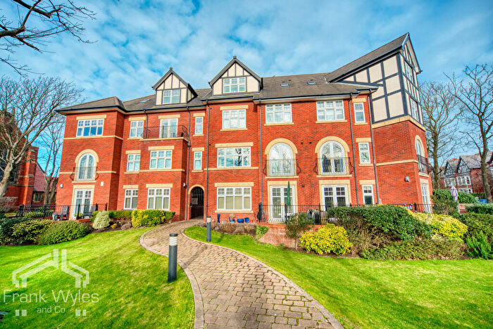 3 Bedroom Flat For Sale In Flat, Old Vicarage Court, Clifton Drive South, Lytham St. Annes, Lancashire, FY8