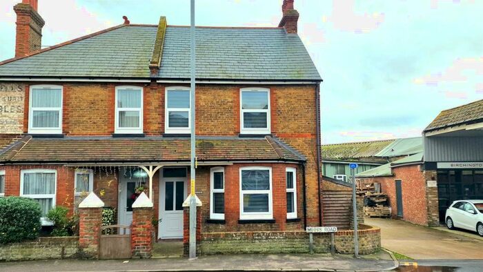 4 Bedroom Semi-Detached House To Rent In Minnis Road, Birchington, CT7