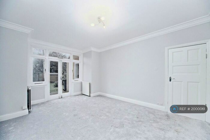 3 Bedroom Semi-Detached House To Rent In Coombe Gardens, New Malden, KT3