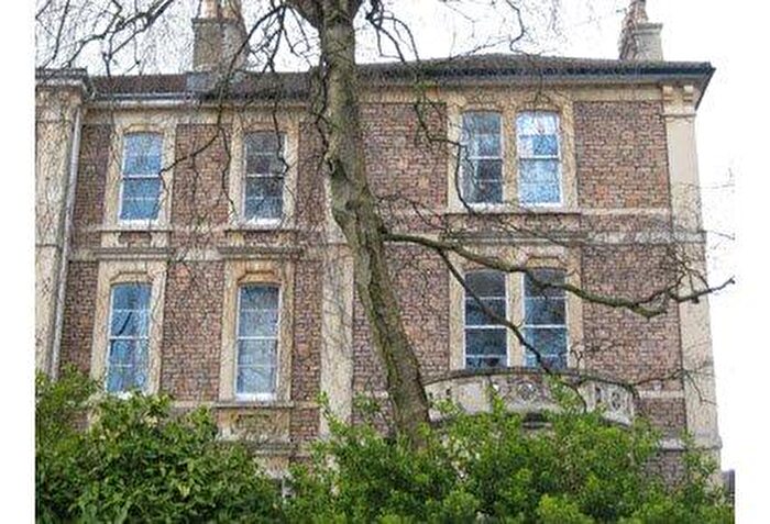 4 Bedroom Flat To Rent In Beaufort Road – Top Floor Flat –, BS8