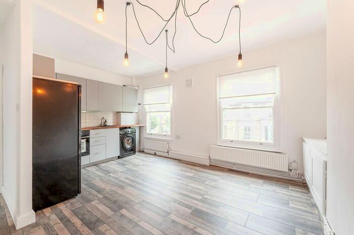 1 Bedroom Flat For Sale In Tabley Road, Tufnell Park, London, N7