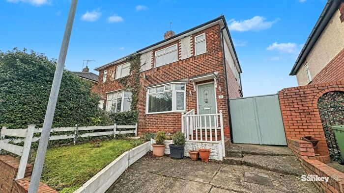 3 Bedroom Semi Detached House For Sale In Heather Way, Mansfield, NG18