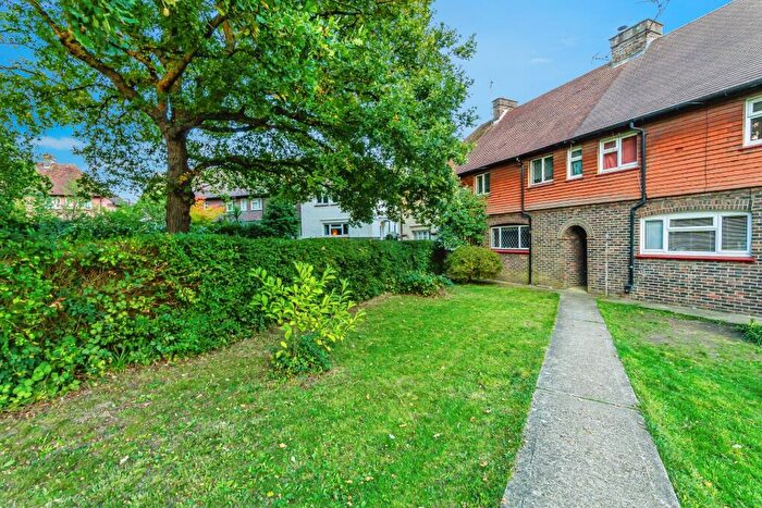 3 Bedroom Terraced House For Sale In Eastbourne Road, Godstone, RH9