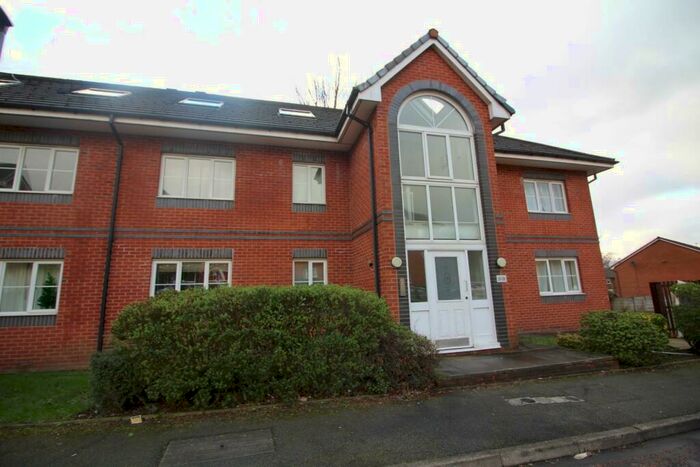 2 Bedroom Apartment To Rent In Broadoaks, Bury, BL9