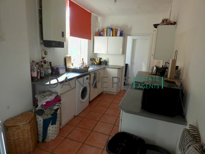 4 Bedroom Detached House To Rent In Grasmere Street, Leicester, LE2