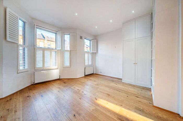 1 Bedroom Flat To Rent In Hormead Road, Maida Vale, W9