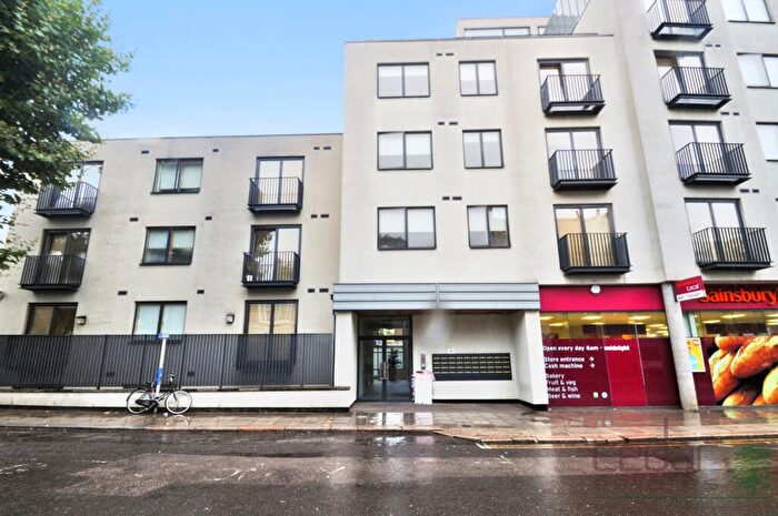 1 Bedroom Flat To Rent In Cavendish Road, Kilburn, NW6