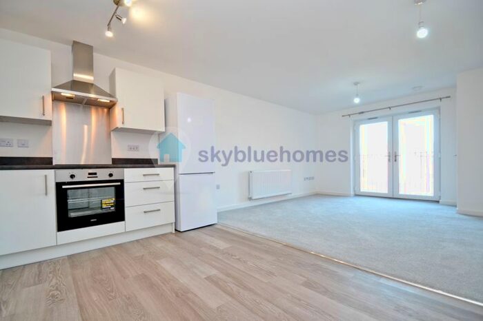 2 Bedroom Flat To Rent In Bevan Road, Leicester, LE4