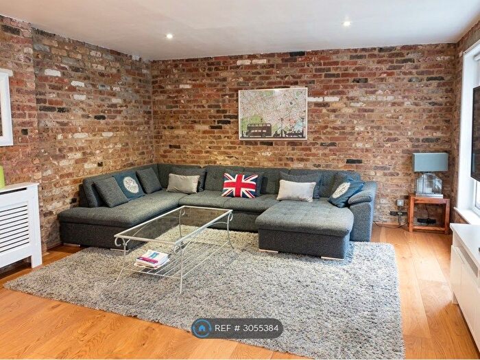 2 Bedroom Semi-Detached House To Rent In Fullwood's Mews, London, N1