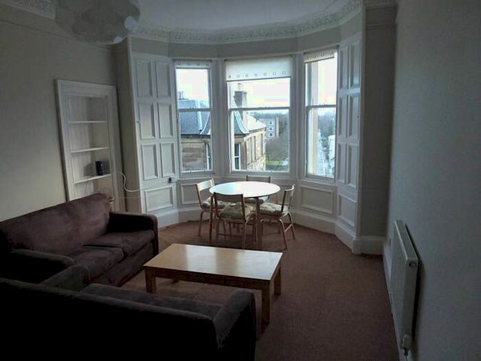 3 Bedroom Flat To Rent In Morningside Road, Edinburgh, EH10