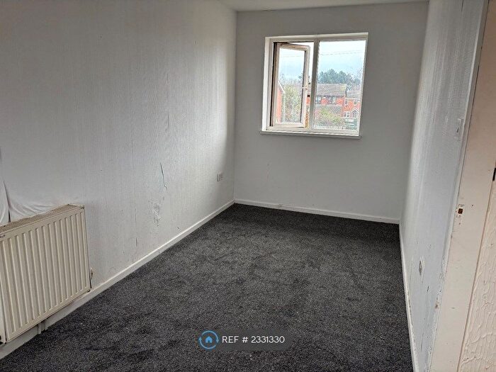 2 Bedroom Semi-Detached House To Rent In Sefton Grove, Tipton, DY4