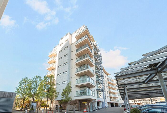 1 Bedroom Flat For Sale In Exon Apartments, Mercury Gardens, Romford, RM1