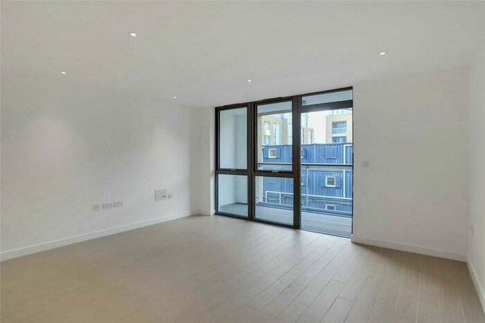 1 Bedroom Apartment To Rent In Packington Square, N1