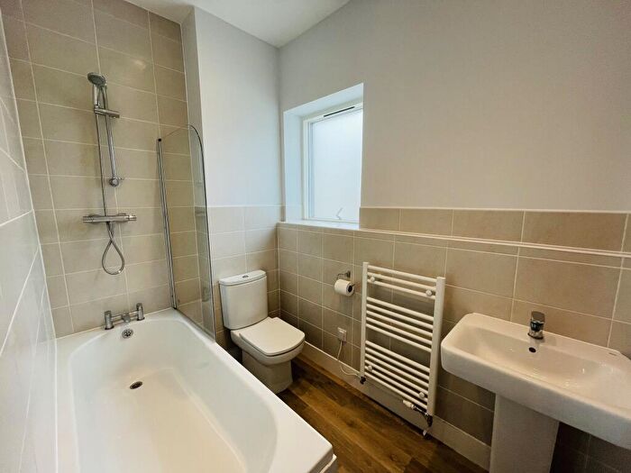 4 Bedroom House To Rent In Navigation Street, Nottingham, NG2