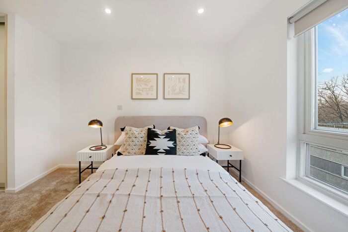 1 Bedroom Flat For Sale In Worcester Point, Central Street, London, EC1V