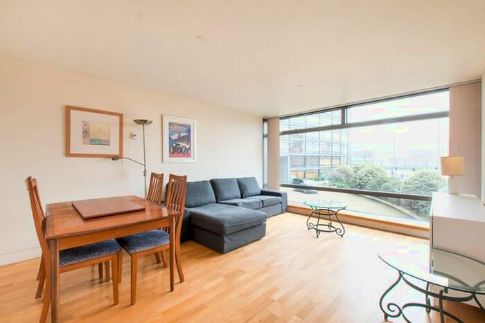 2 Bedroom Flat To Rent In Albert Embankment, Waterloo, London, SE1