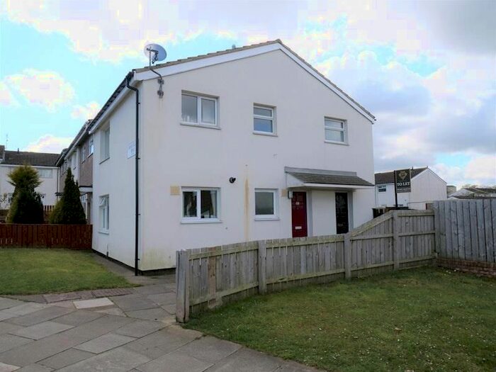 2 Bedroom Flat To Rent In Bankfields Road, Eston, Middlesbrough, TS6