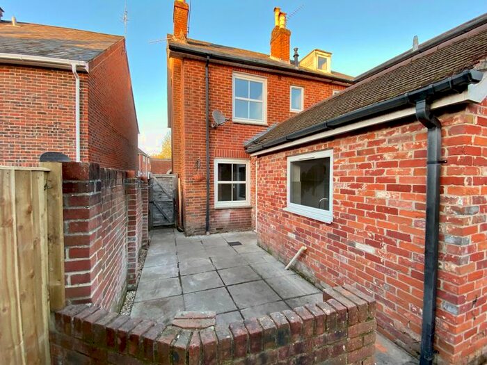 3 Bedroom Terraced House To Rent In The Hundred, Romsey SO51