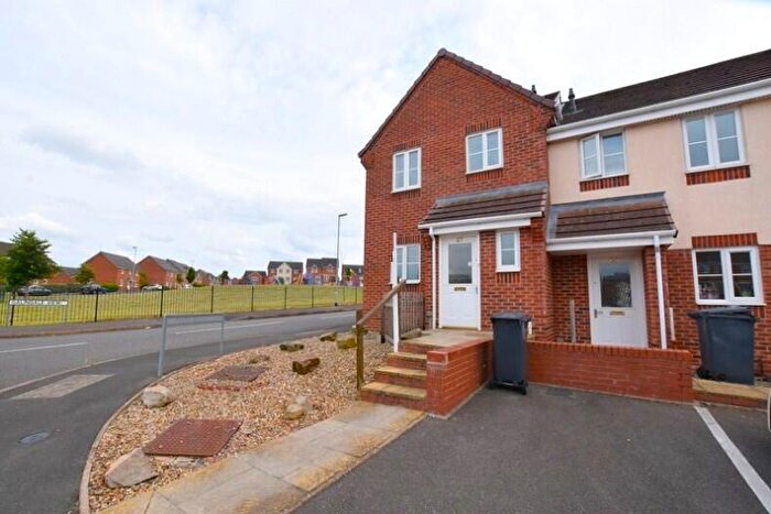 3 Bedroom Semi-Detached House To Rent In Galingale View, Newcastle-under-Lyme, ST5