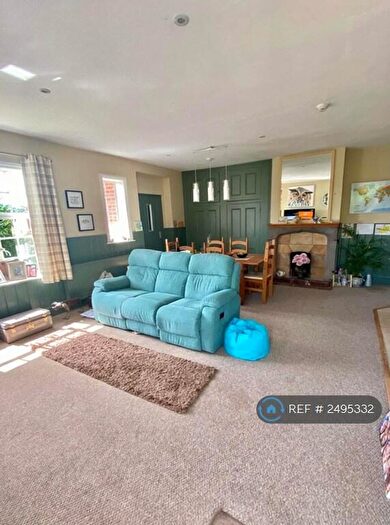 2 Bedroom Flat To Rent In West Lodge, Salisbury, SP2