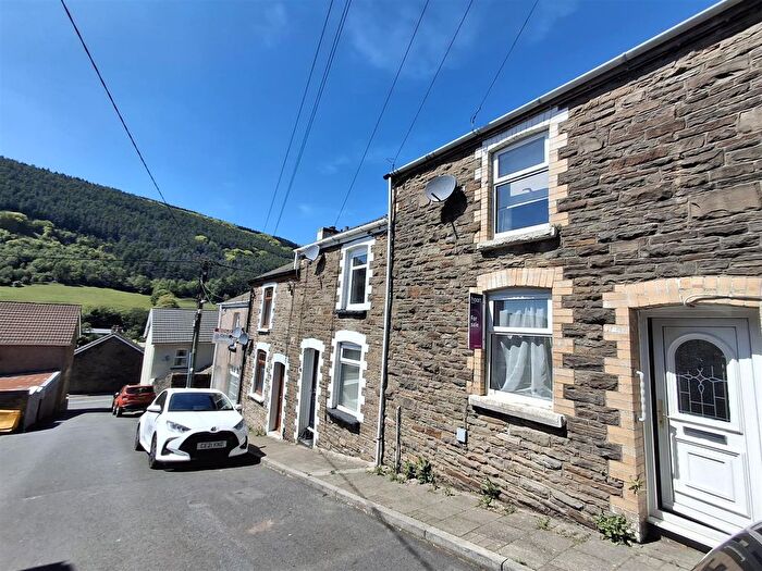 2 Bedroom Property To Rent In Wood Street, Cwmcarn, NP11