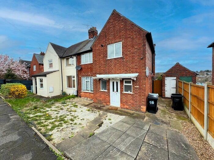 3 Bedroom Semi-Detached House To Rent In Shanklin Drive, Grantham, NG31