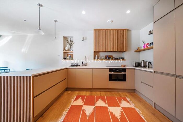 2 Bedroom Apartment To Rent In Northchurch Road London, N1