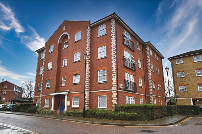 2 Bedroom Flat For Sale In Queensberry Place, Manor Park, London, E12