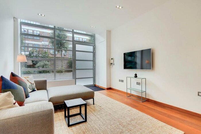 1 Bedroom Flat To Rent In Bayham Street, Camden Town, London, NW1