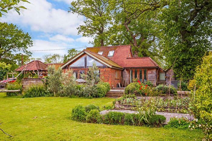 4 Bedroom Detached House For Sale In Prestwick Lane, Chiddingfold, GU8