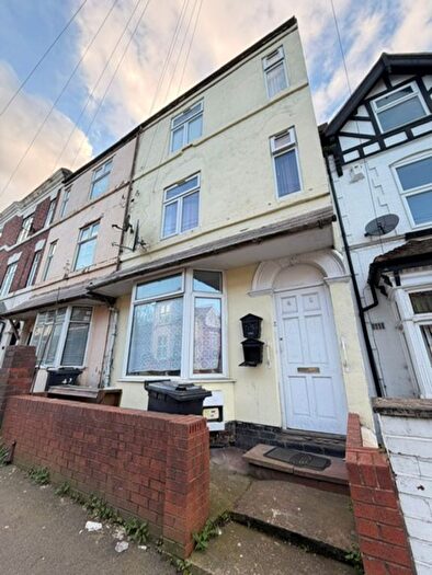 1 Bedroom Terraced House To Rent In North Street, Dudley, DY2