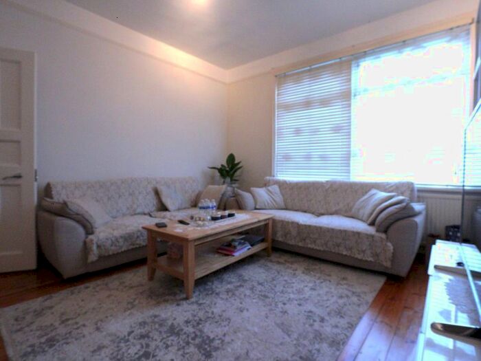 3 Bedroom Property To Rent In Fernleigh Road, London, N21