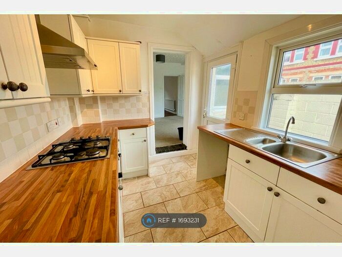 3 Bedroom End Of Terrace House To Rent In Downing Street, Chippenham, SN14