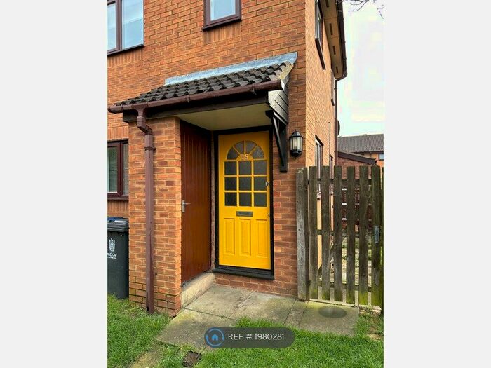 1 Bedroom Semi-Detached House To Rent In The Oaks, Milton, Cambridge, CB24