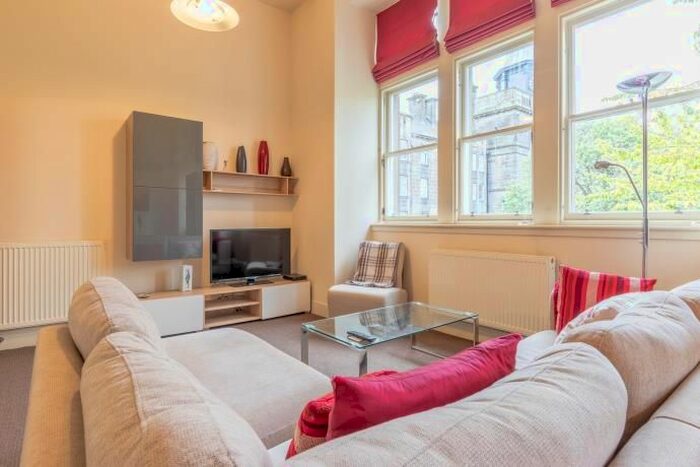 2 Bedroom Flat To Rent In Mill Lane, Leith, EH6