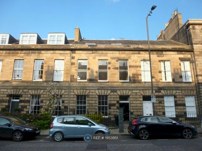 2 Bedroom Flat To Rent In Brandon Street, Edinburgh, EH3
