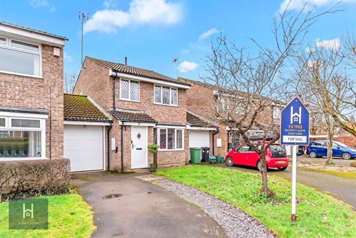 3 Bedroom Detached House For Sale In Jenner Close, Chipping Sodbury, Bristol, BS37