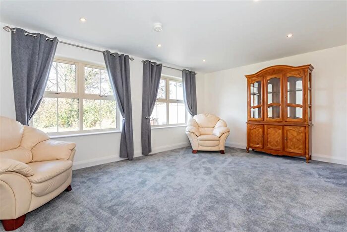 4 Bedroom Detached House For Sale In Carsonstown Road, Saintfield, BT24