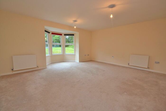 3 Bedroom Flat To Rent In Carisbrooke Road, Far Headingley, Leeds, LS16