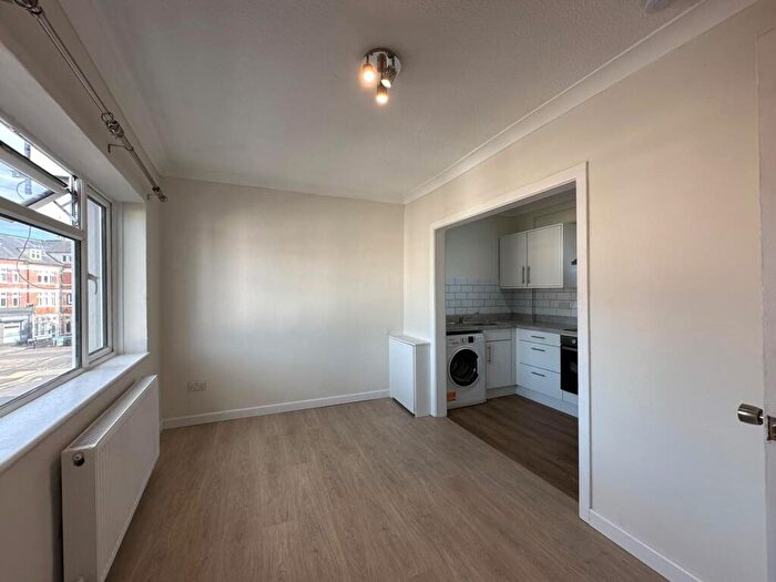 1 Bedroom Flat To Rent In Christchurch Road, Bournemouth, BH1