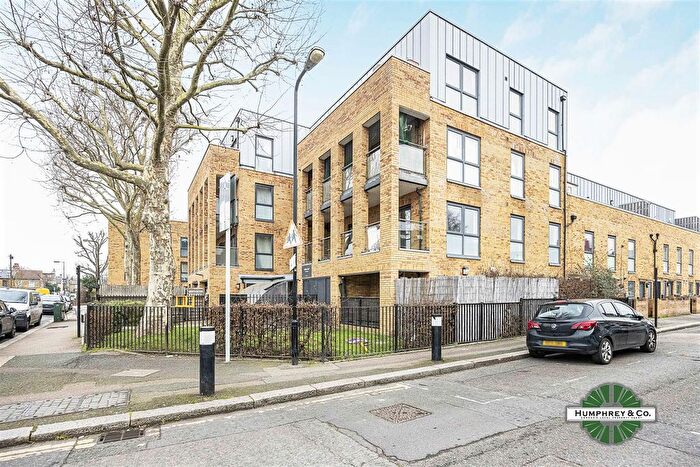 2 Bedroom Flat To Rent In Lowther Road, London, E17