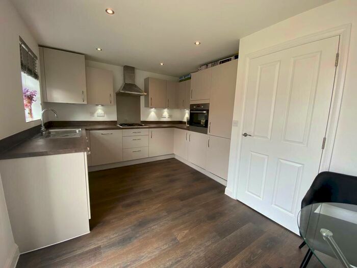 3 Bedroom House To Rent In Vickers Way, Warwick, CV34