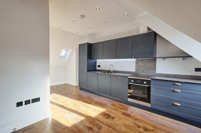 1 Bedroom Flat To Rent In High Road, Pitsea, Basildon, SS13