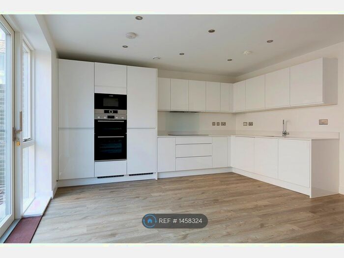 5 Bedroom Flat To Rent In Hazell Street, Cambridge, CB1