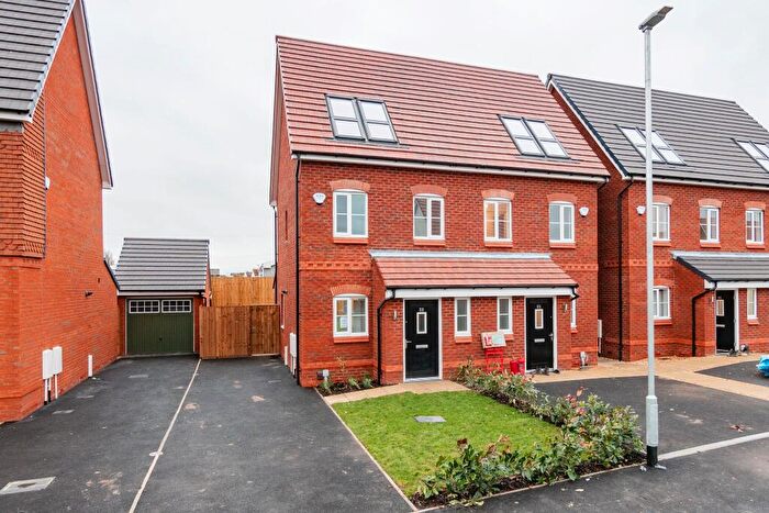 3 Bedroom House To Rent In Hive Grove, Warton, PR4