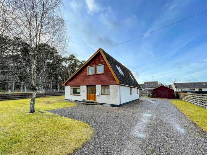 6 Bedroom Detached House For Sale In The Gables, Cromdale, PH26