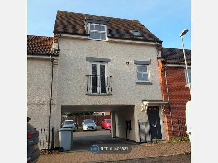 2 Bedroom Flat To Rent In Apple Avenue, Fernwood, Newark, NG24