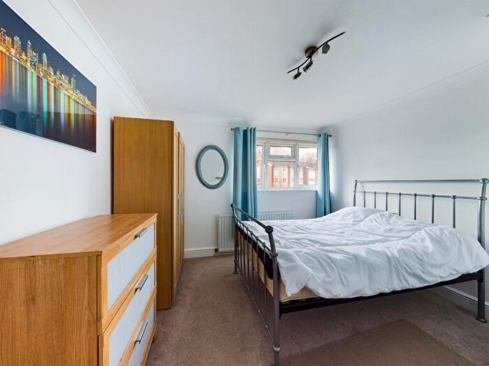 1 Bedroom End Of Terrace House To Rent In Double Room - Cheviots, Hemel Hempstead, Hertfordshire, HP2